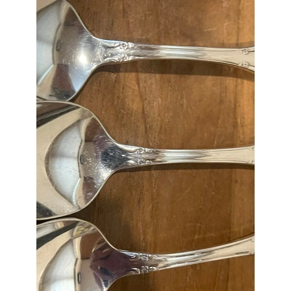 6 Silver-plated FREDERICKSBURG cereal spoons